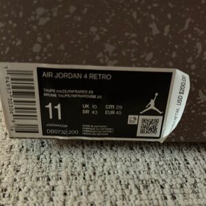 Air Jordan 4 Retro Sneakers
